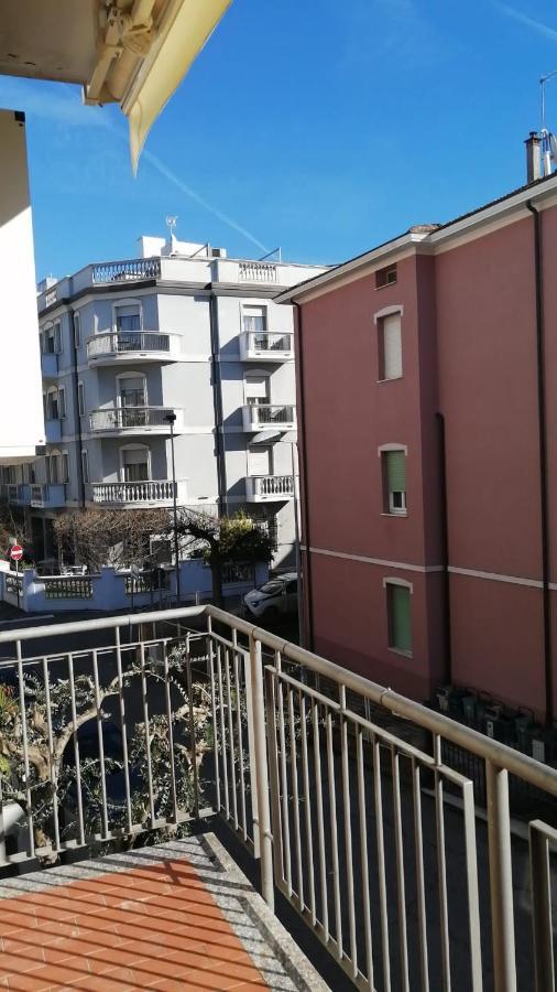 0541 Guest House Rimini Extérieur photo